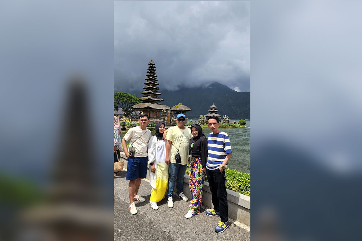Paket Tour Bali 4 Hari 3 Malam Uluwatu - Lempuyang – Bedugul